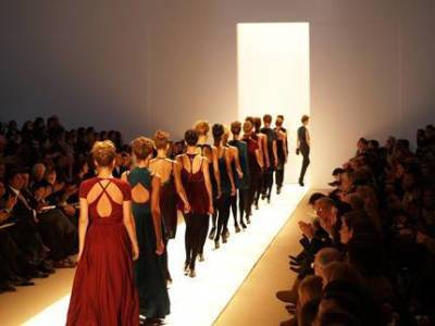 Моде приговор. Открылась London Fashion Week - smartmoney.one - Лондон - Reuters