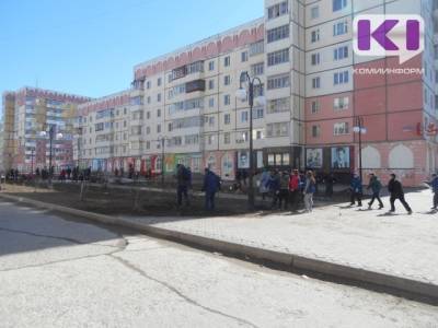 Мэрия Сыктывкара проверит сообщение о страдающих от запаха канализации жильцов многоквартирного дома - komiinform.ru - респ. Коми - Сыктывкар