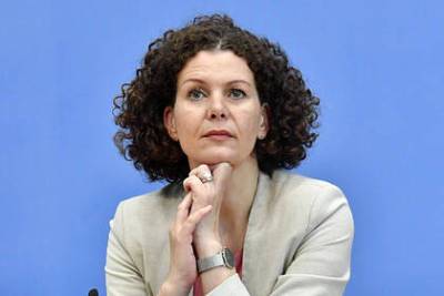 Мария Адебар - МИД Германии отказалось оценивать российские выборы в Госдуму - lenta.ru - Россия - Германия - Берлин