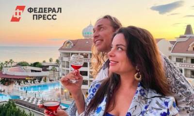 Наталья Королева - «Давление прыгало до 180»: Наташа Королева чуть не угодила в больницу после рассказа о внебрачной дочери - fedpress.ru - Москва - Турция