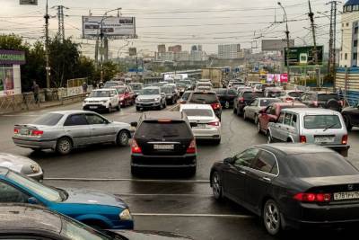 Риск дорожных аварий вырос из-за непогоды в Новосибирске - novos.mk.ru - Новосибирск