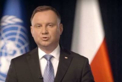 Анджей Дуда - Президент Польши заявил об отсутствии достаточной солидарности во время пандемии - mk.ru - Польша