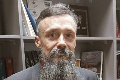 Олег Сыромятников - Отказавшийся прервать лекцию из-за атаки профессор пермского вуза служил в МВД - lenta.ru - Пермь