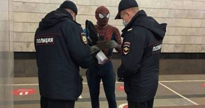 В московском метро задержали «Человека-паука» - moslenta.ru - Москва