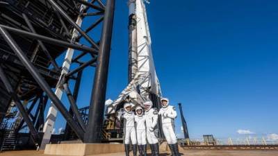 Илон Маск - Впервые на орбите космическая экскурсия в автоматическом режиме - argumenti.ru