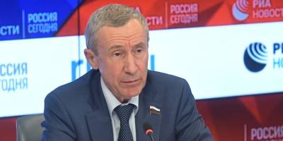 Андрей Климов - Открылось заседание комиссии СФ по защите суверенитета - ruposters.ru - Россия