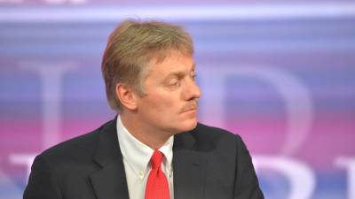Владимир Путин - Дмитрий Песков - Песков рассказал о самочувствии находящегося на самоизоляции Путина - vm.ru - Россия