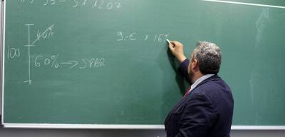 Зарплата латвийских учителей одна из самых низких среди стран ОЭСР - lv.baltnews.com - Эстония - Литва - Латвия
