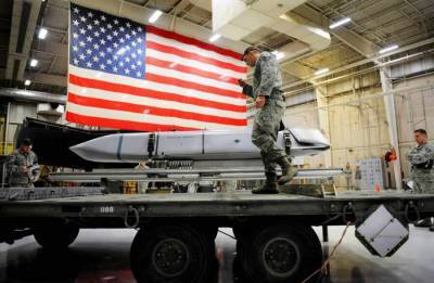 Евгений Сатановский - США продолжат соперничать с другими странами за оборонные проекты – политолог Сатановский - news-front.info - США - Вашингтон - Англия - Австралия - Франция - Париж