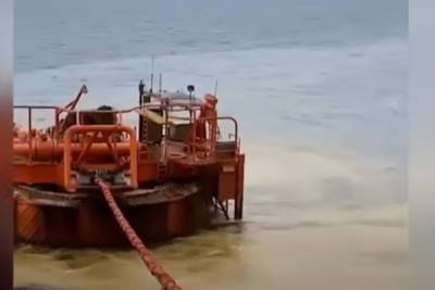 Устранить последствия разлива нефти быстро вряд ли возможно - mk.ru - Россия - Краснодарский край