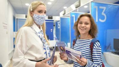 Сотрудники центра занятости «Моя работа» помогли студентам колледжей и вузов продумать профессиональную стратегию - vm.ru