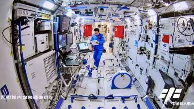 Тан Хунб - Китайские астронавты приземлились после исторической трехмесячной миссии - techno.bigmir.net - Китай - Киев - Монголия