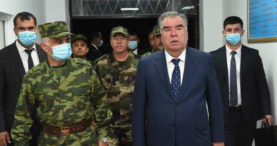 Эмомали Рахмон - Эмомали Рахмон открыл Штаб воинской части и казармы в Раштском районе - dialog.tj - Таджикистан