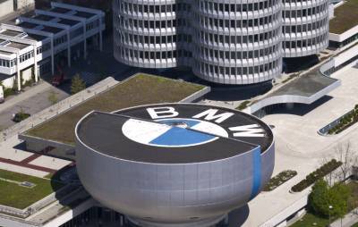 Концерн BMW патентует для электрокроссоверов новые распашные двери - actualnews.org - США - Германия