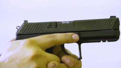 Пьяный петербуржец устроил стрельбу около пивного магазина - inforeactor.ru - р-н Выборгский