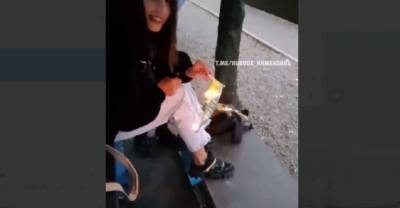 В Каменском школьница сожгла флаг Украины - kp.ua - Украина - Днепропетровская обл. - Каменск - Каменское