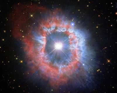 Фото дня: Хаббл запечатлел поразительный мощный звездный взрыв - techno.bigmir.net