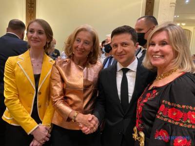 Владимир Зеленский - Зеленский пообещал украинской диаспоре в США ввести двойное гражданство - sharij.net - США - Украина - Нью-Йорк
