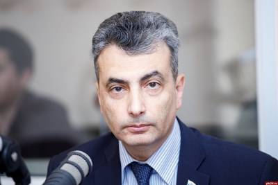 Лев Шлосберг - Лев Шлосберг: Сейф-пакеты опасны для избирателей - mk-pskov.ru - Псков