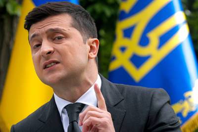 Владимир Зеленский - Геннадий Кернес - Украинцы потребовали у Зеленского выяснить причины смерти мэра Харькова - lenta.ru - Украина - Харьков