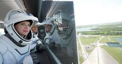 Илона Маск - Джаред Айзекман - SpaceX отправила в космос гражданский экипаж: это впервые - skuke.net - США - шт.Флорида - Новости