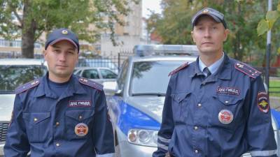 Владимир Путин - Владимир Макаров - Константин Калинин - Путин наградил младшего лейтенанта, который обезвредил стрелка в Перми - vm.ru - Россия - Пермь