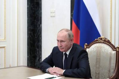 Владимир Путин - Мурат Кумпилов - Путин отметил позитивное развитие Адыгеи, но указал и на проблемы региона - aif.ru - Россия - респ. Адыгея