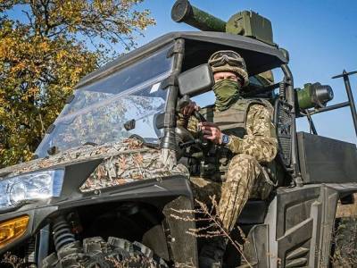 Сергей Наев - Украинские войска провели учения на границе с Крымом - rosbalt.ru - Украина - Крым - территория Вооруженные Силы