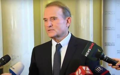 Виктор Медведчук - Кутуев о санкциях против Медведчука: Власть не способна эффективно управлять страной, но при этом пытается любым путем избавиться от критики - ukrainianwall.com - Украина
