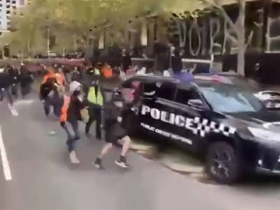 Акции протеста против ковид-ограничений переросли в беспорядки в Мельбурне - nakanune.ru - Мельбурн