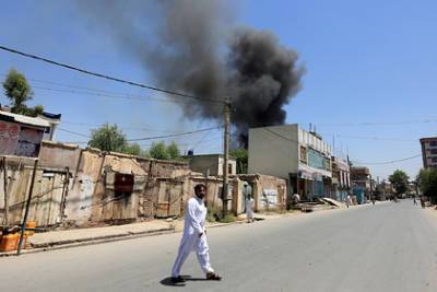 Пять человек погибли в результате взрывов и стрельбы в афганском городе - lenta.ru - Афганистан - Джелалабад