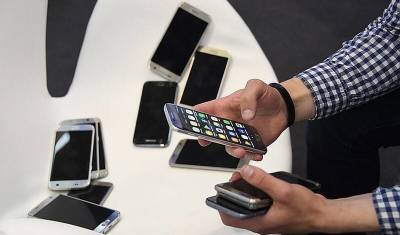 Цифра дня: сколько дней в разных странах нужно работать на новинку от Apple - smartmoney.one - Россия - США - Швейцария - Австралия - Турция - Эстония - Бразилия - Литва - Латвия - Филиппины