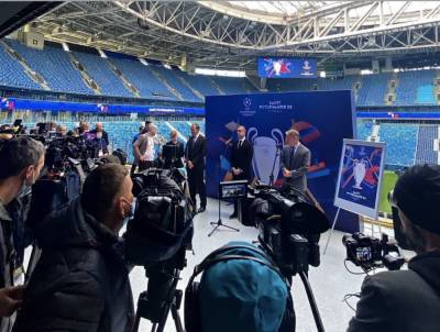Алексей Сорокин - Новый логотип финала Лиги чемпионов показали на «Газпром Арене» - neva.today - Санкт-Петербург