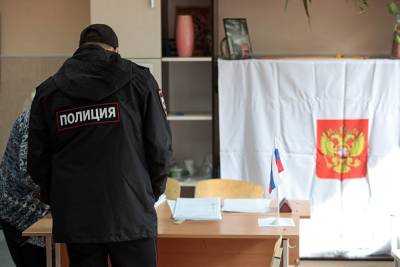 Омского депутата-коммуниста арестовали на 10 суток за неподчинение полиции - znak.com - Россия - Омск - Омская обл.