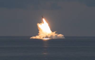 Американские военные испытали баллистическую ракету Trident II - korrespondent.net - Россия - США - Украина - Казахстан
