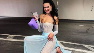 Ирина Шейк - Запомните этот комбинезон Laquan Smith. Скоро он будет на всех ваших любимых звездах - skuke.net