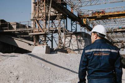 «Бекабадцемент» предлагает приобрести цемент от производителя - gazeta.uz - Узбекистан