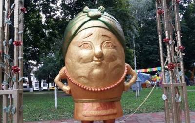 На Житомирщине установили памятник картошке - korrespondent.net - Украина - Житомирская обл.