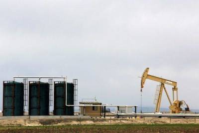 Доллар подскочил: ураганы в Мексиканском заливе не уберегли нефть от падения - smartmoney.one - США