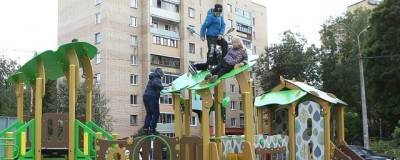 В поселке Удельная благоустроили двор на улице Шахова - runews24.ru - Московская обл. - городское поселение Раменский