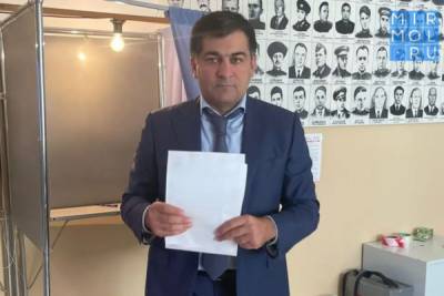 Гаджи Султанов проголосовал на выборах - mirmol.ru - Россия - респ. Дагестан