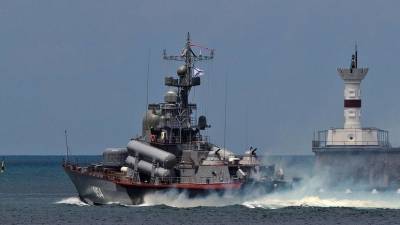 На морские учения вышли около 20 кораблей и судов Черноморского флота - russian.rt.com - Севастополь - Амурская обл. - Новороссийск
