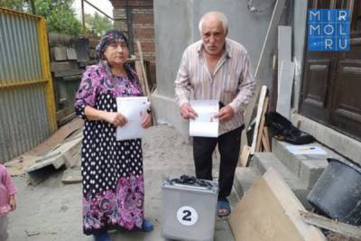 Пожилые жители Кизляра голосуют на выборах - mirmol.ru - Кизляр
