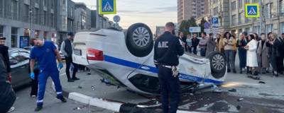 Lexus - В Новосибирске иномарка протаранила ехавшую со спецсигналами машину ДПС - runews24.ru - Новосибирск