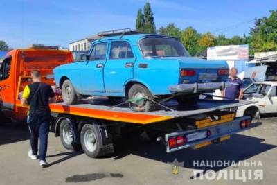 "Простаивала" во дворе": в Житомире мужчина сдал на металлолом чужую машину - rupor.info - Житомирская обл. - Житомир