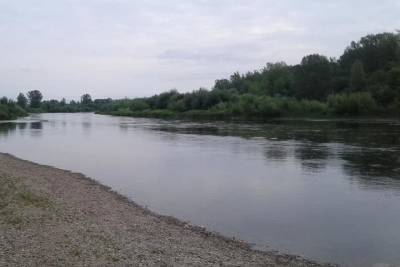 Евгений Куйвашев - Заварена труба сброса воды комплекса «Баден-Баден» после обращения по «прямой линии» Куйвашеву - eburg.mk.ru - Свердловская обл. - Экология
