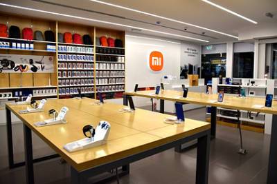 Xiaomi снимет блокировку смартфонов - lenta.ru - Китай - США - Сирия - КНДР - Крым - Судан - Иран - Куба