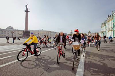 Велосипедисты ограничат движение по центру Петербурга в воскресенье - neva.today - Санкт-Петербург