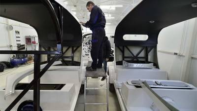 Александр Морозов - Минпромторг анонсировал строительство в РФ заводов по выпуску компонентов для электрокаров - iz.ru - Россия - Израиль
