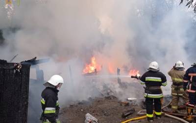 Спасатели ликвидировали пожар в поселении ромов - korrespondent.net - Украина - Кривой Рог - Ивано-Франковская обл.